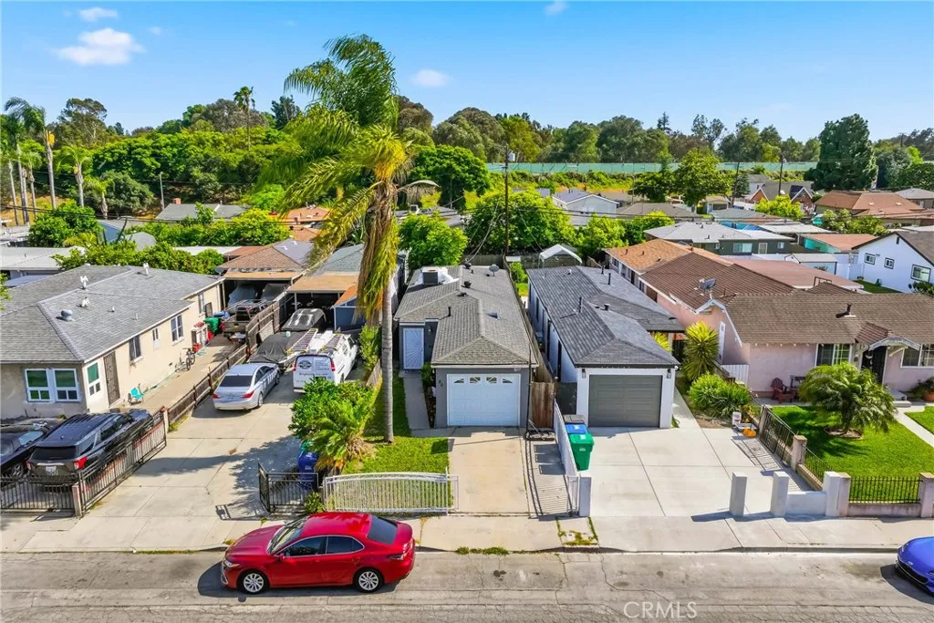 80 W Arbor St, Long Beach, CA 90805 photo 2