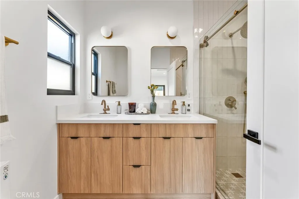 Additional image 10 of 1604 N Kingsley, Los Angeles, CA 90027