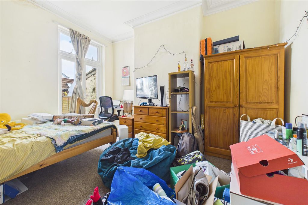 Additional image 7 of 7 bed terraced house for saleGloucester Road, Horfield, Bristol BS7