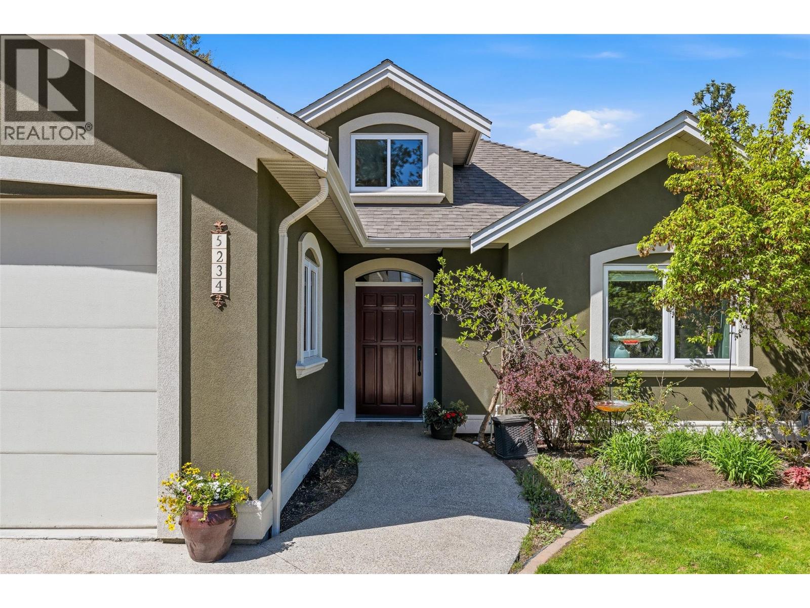 5234 Benmore Court, Kelowna, BC, V1W4Z3