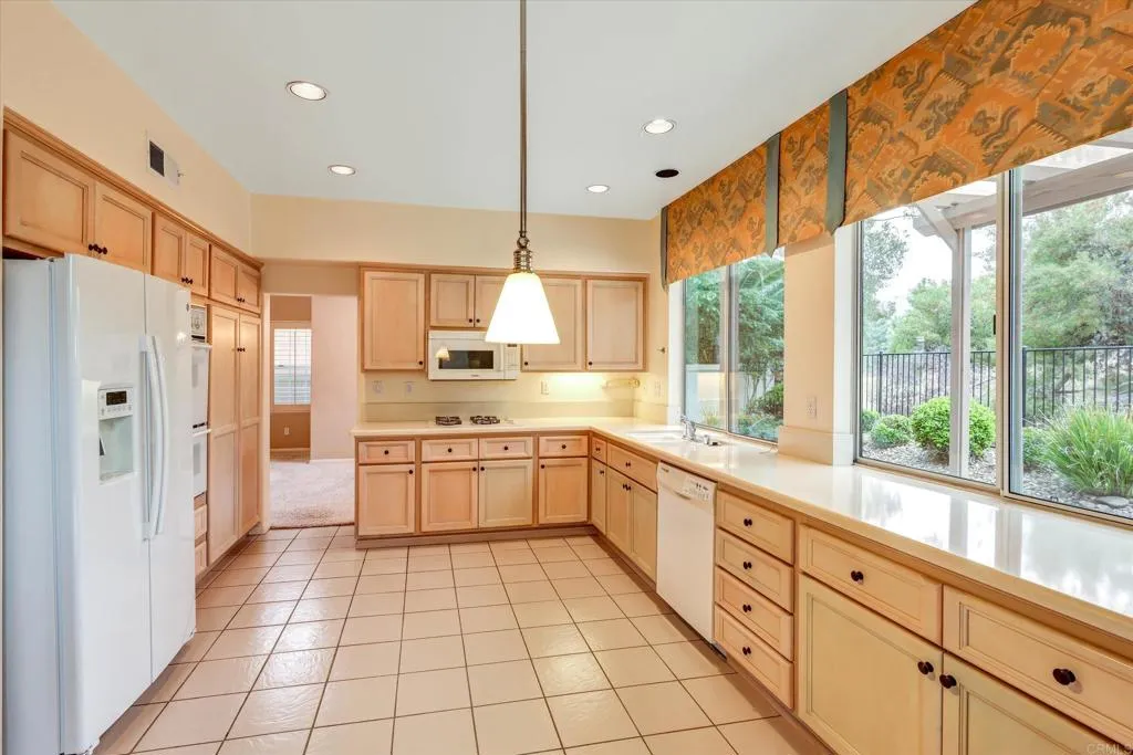 Additional image 14 of 13858 Esprit Avenue, San Diego, CA 92128