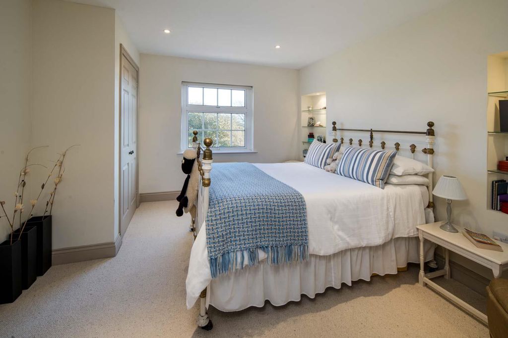 Additional image 14 of 5 bed detached house for saleGodshill, Isle Of Wight PO38