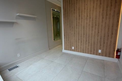 Additional image 8 of 3355 Yonge Street, Toronto, ON, M4N 2M6