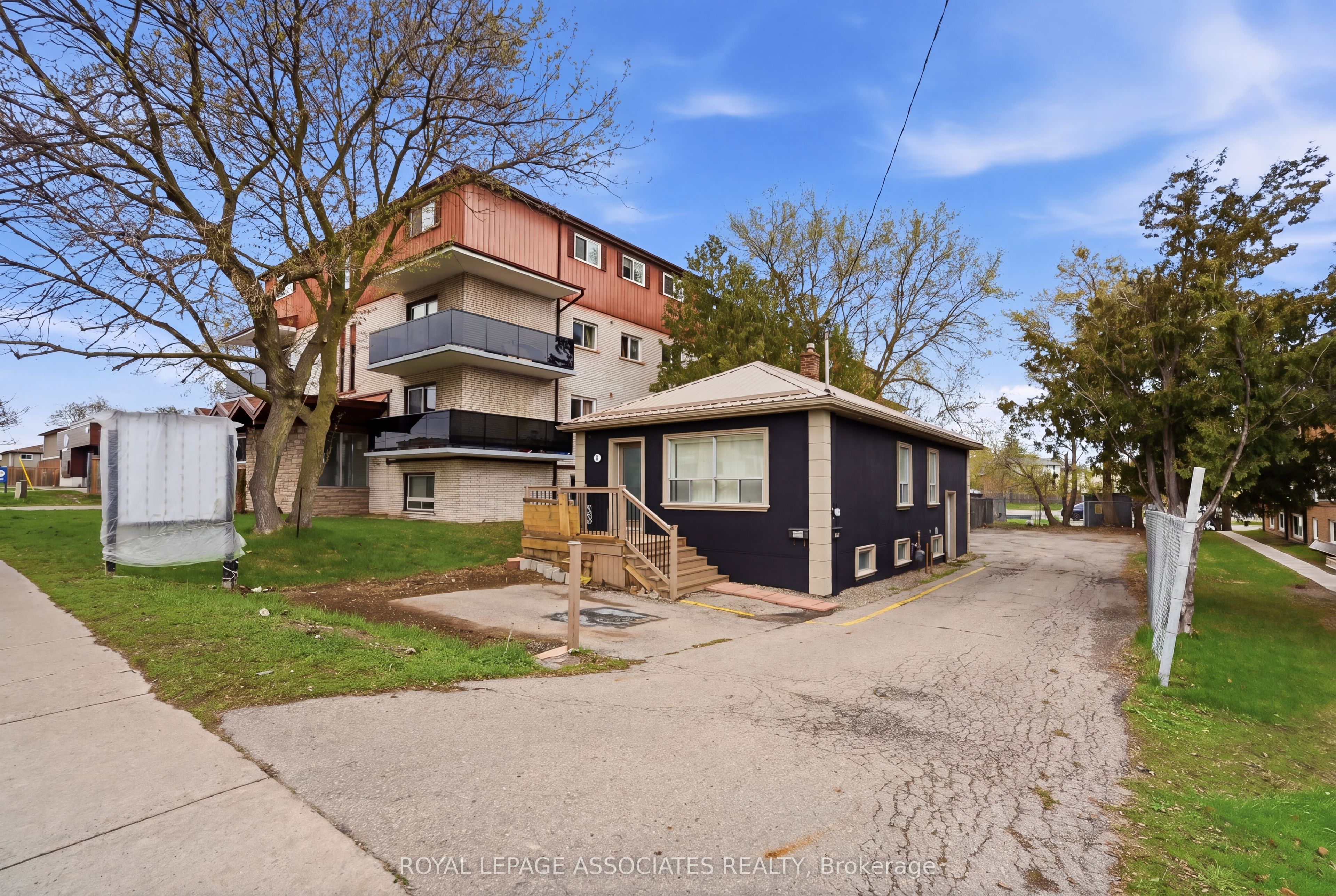 Additional image 2 of 951 Simcoe Street N, Oshawa, ON, L1G 4W3