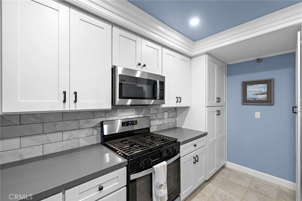 Additional image 15 of 280 Cagney Lane Unit 211, Newport Beach, CA 92663