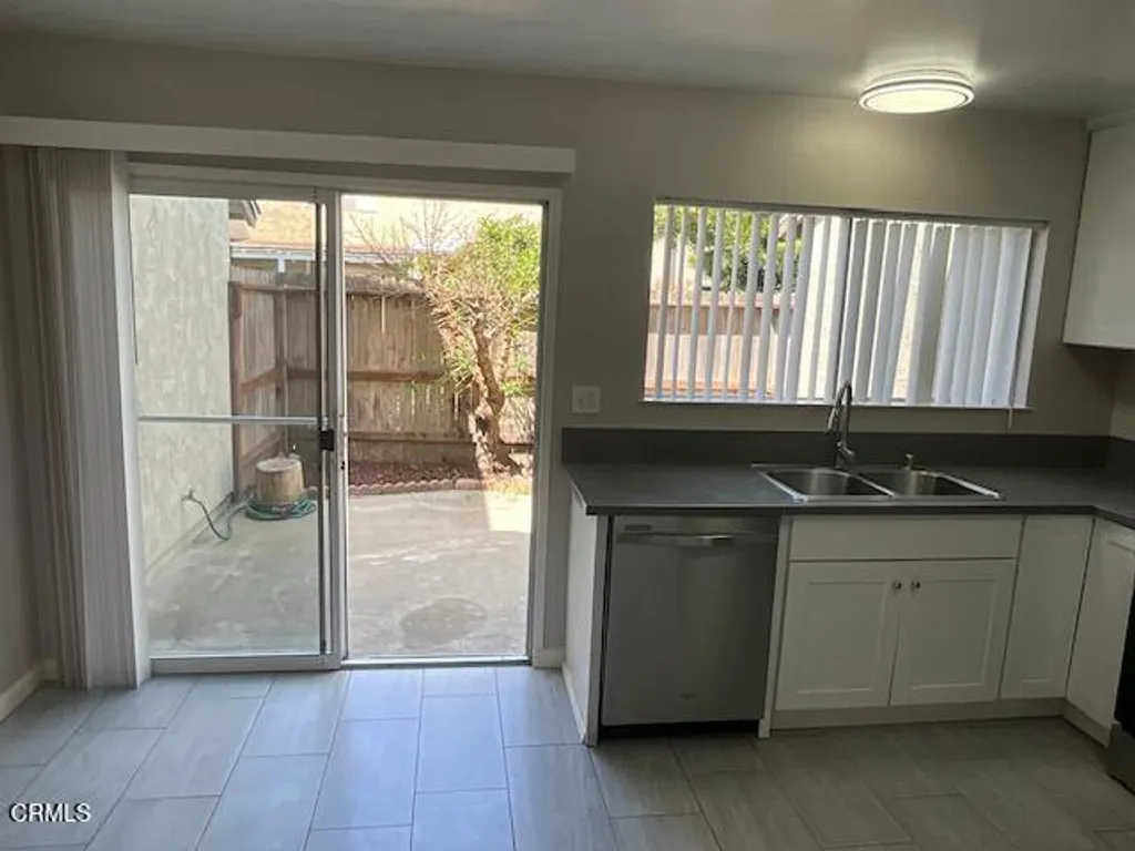 Additional image 8 of 1331 Casa San Carlos Lane Unit C, Oxnard, CA 93033