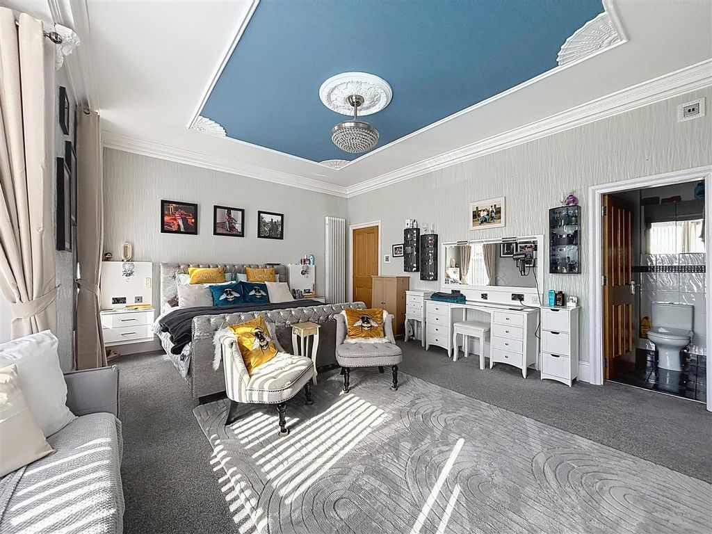 Additional image 25 of 6 bed terraced house for saleEastgate, Hornsea HU18