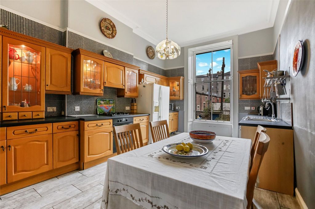 Additional image 7 of 4 bed flat for saleDowanside Road, Dowanhill, Glasgow G12