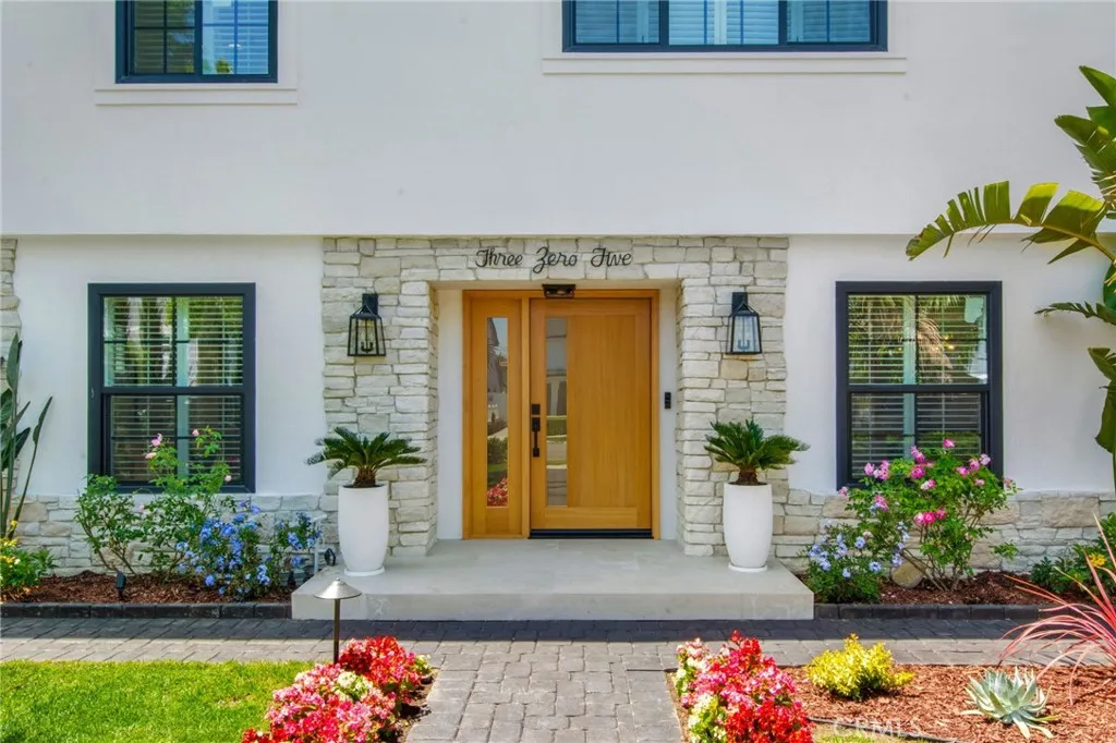 Additional image 53 of 305 Robinhood Ln, Costa Mesa, CA 92627