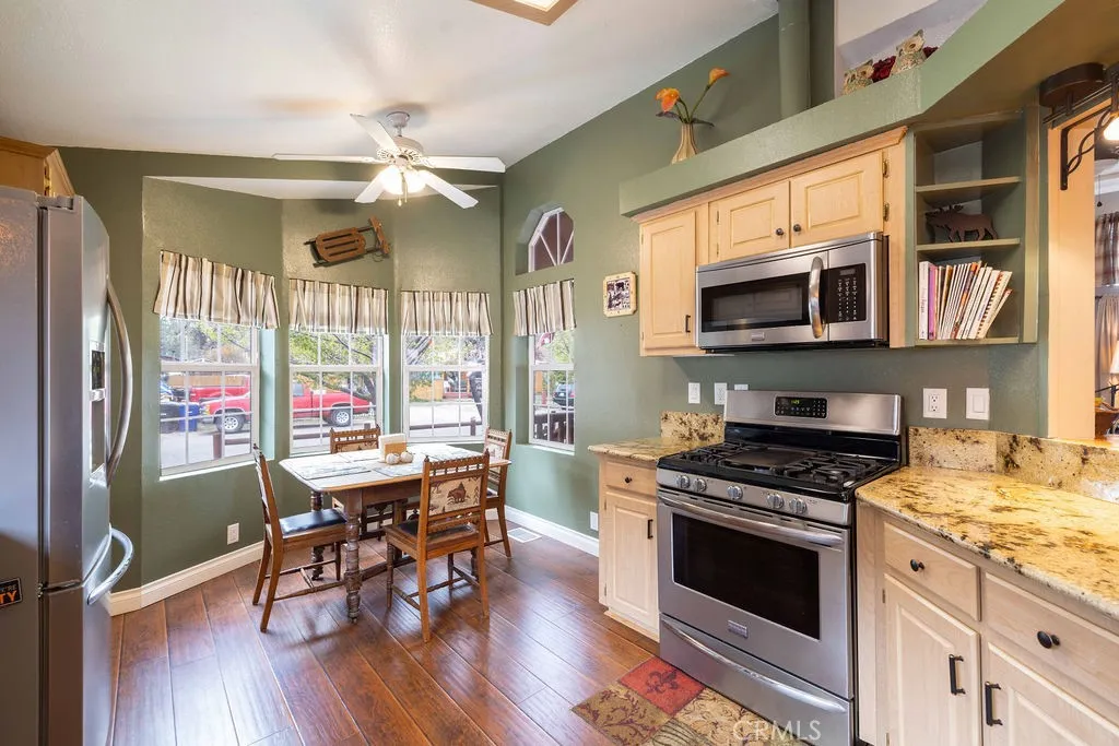 Additional image 12 of 1035 W Fairway Blvd, Big Bear City, CA 92314