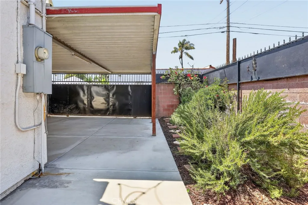 Additional image 46 of 7607 8th Avenue, Los Angeles, CA 90043
