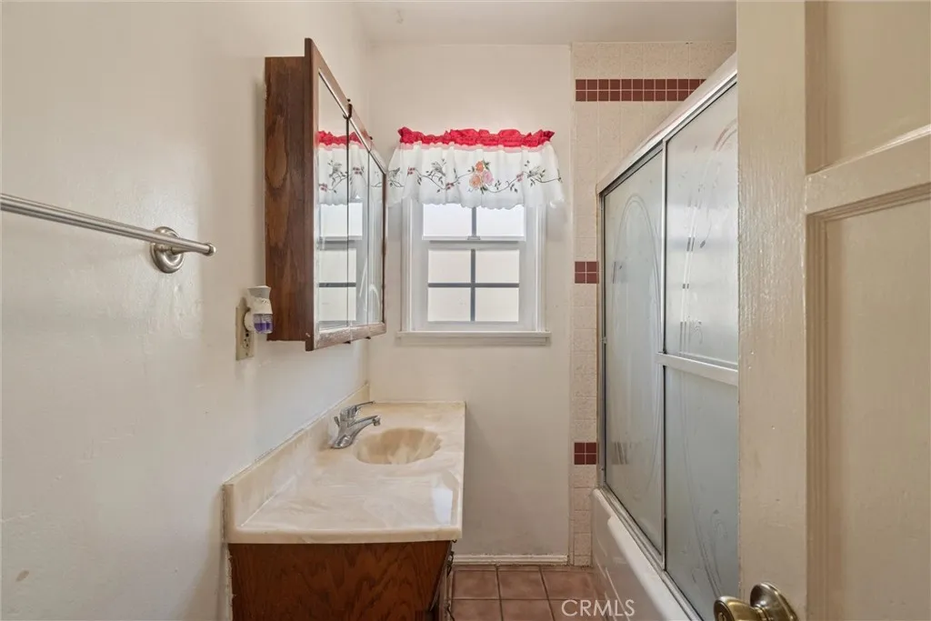 Additional image 43 of 3090 Lynwood Rd, Lynwood, CA 90262