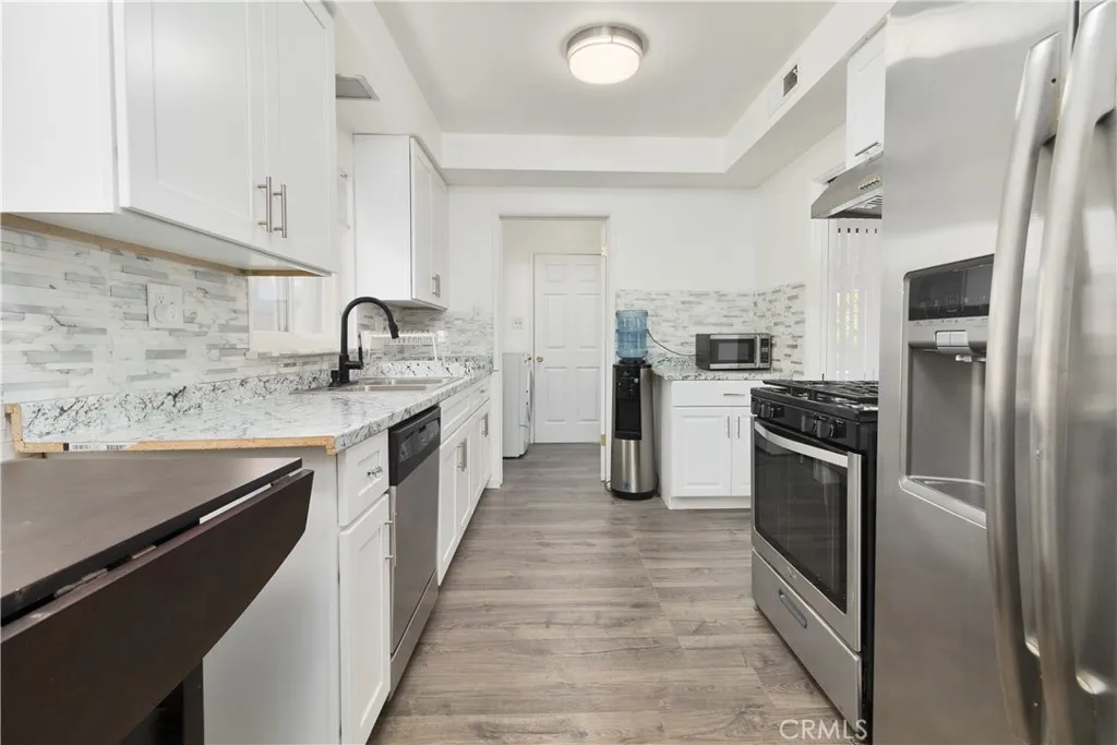 Additional image 71 of 20309 Roscoe Blvd, Winnetka, CA 91306