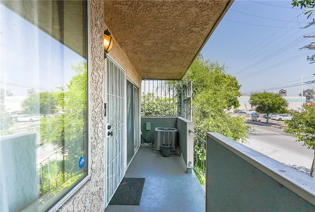 Additional image 4 of 13100 Bromont, Sylmar, CA 91342