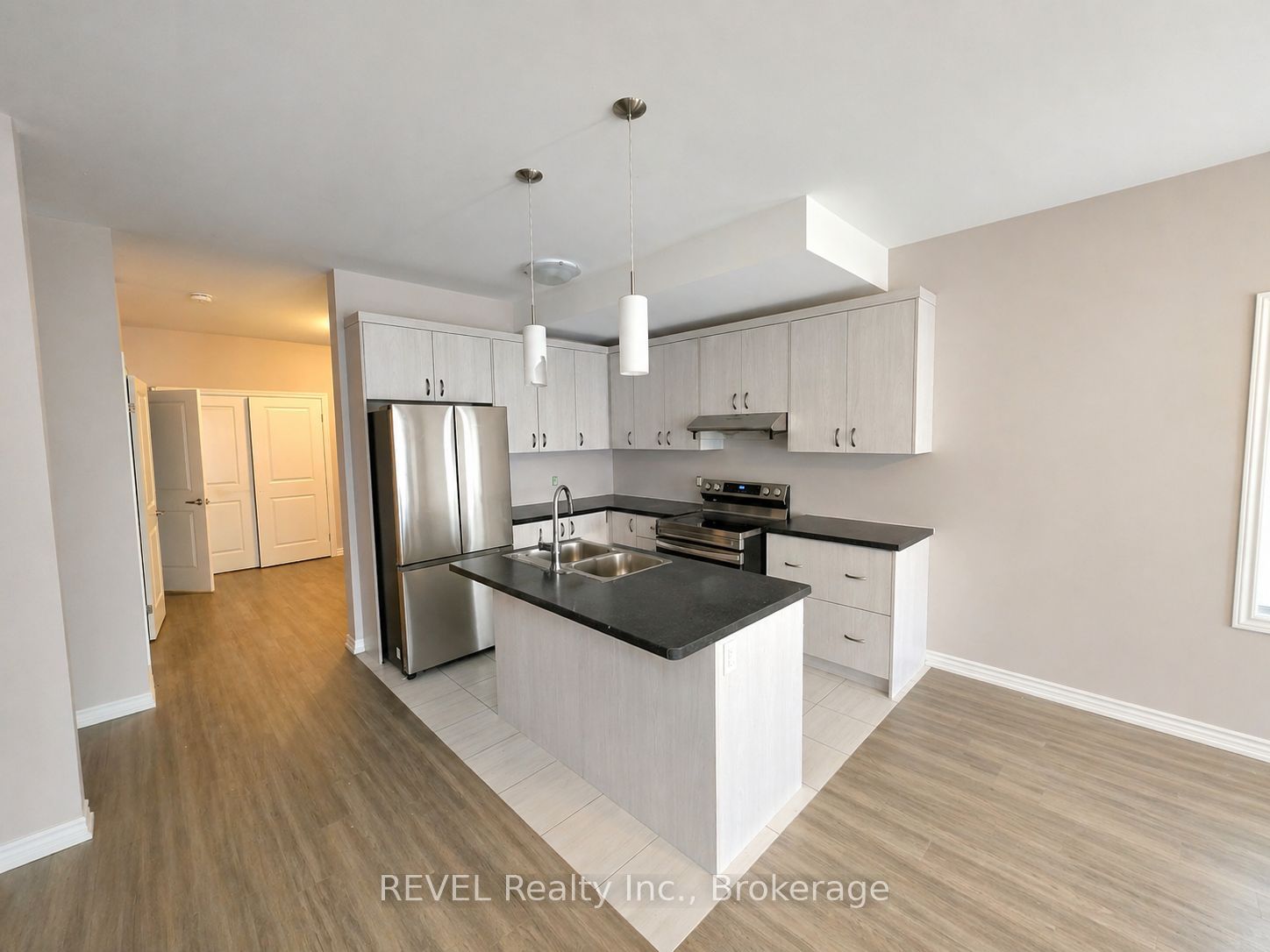 Additional image 3 of 9 Caroline Street, Welland, ON, L3B 0J8