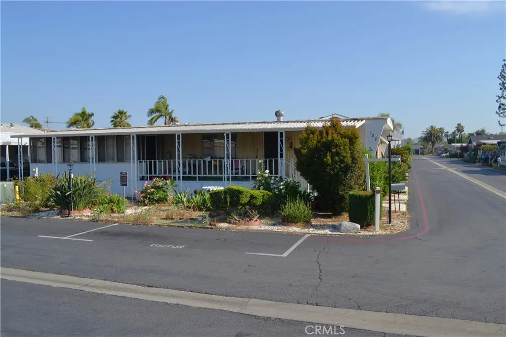 Additional image 2 of 1630 S Barranca Avenue Unit 102, Glendora, CA 91740