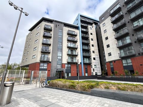 Glasgow Harbour Terraces, Glasgow Harbour, Glasgow G11