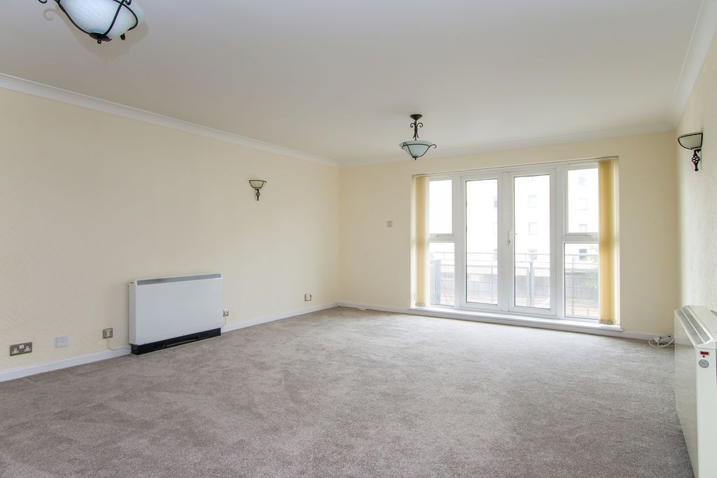 Additional image 2 of 3 bed flat for saleAdventurers Quay, Cardiff CF10