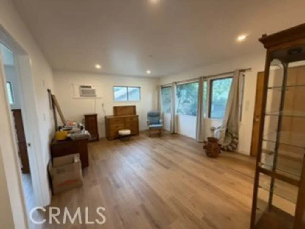 Additional image 17 of 2414 N Lamer St, Burbank, CA 91504
