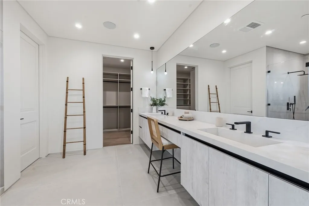 Additional image 65 of 19141 Erwin St, Tarzana, CA 91335
