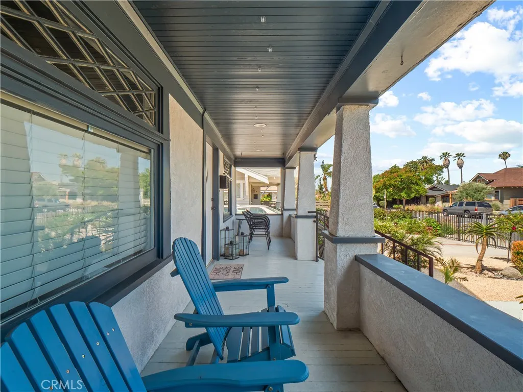 Additional image 3 of 2330 W 29th Place, Los Angeles, CA 90018