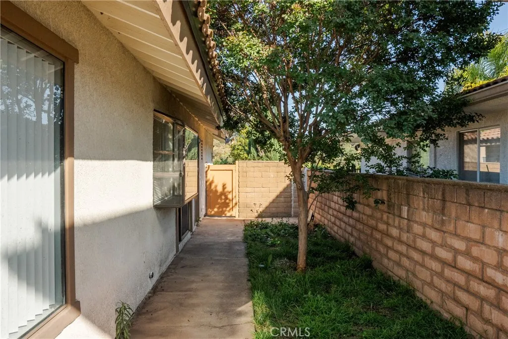 6141 Birdie Dr, La Verne, CA 91750