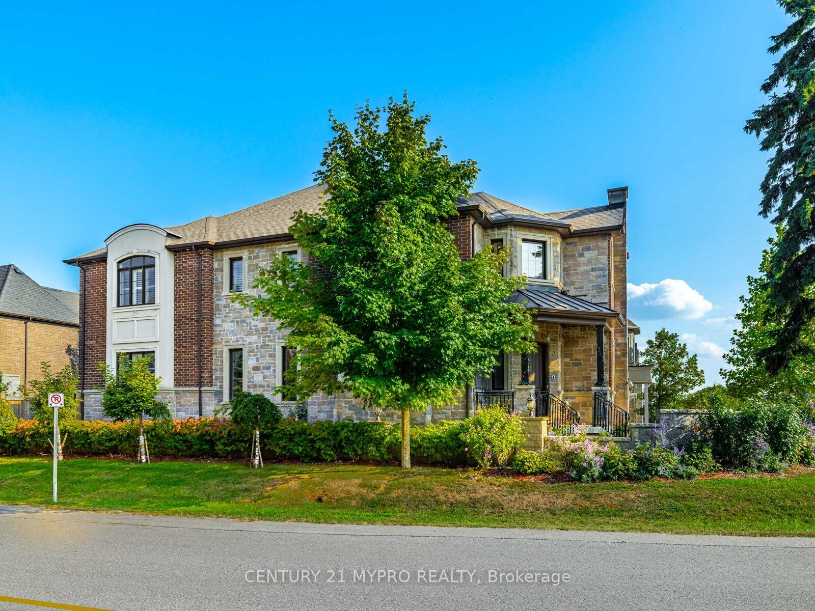 Additional image 4 of 9A Anglin Drive, Richmond Hill, ON, L4E 3M5