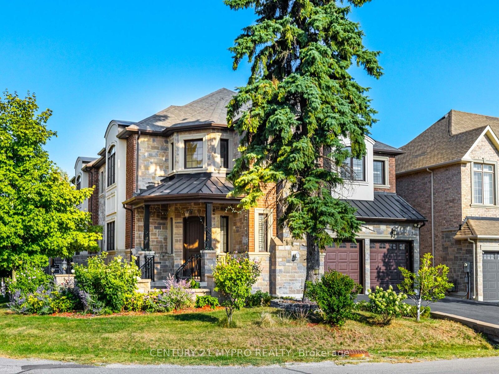 Additional image 2 of 9A Anglin Drive, Richmond Hill, ON, L4E 3M5