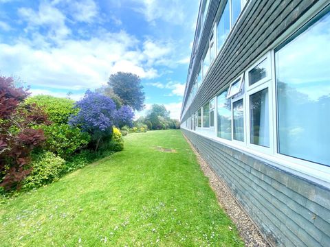 Howecroft Gardens, Westbury On Trym, Bristol BS9
