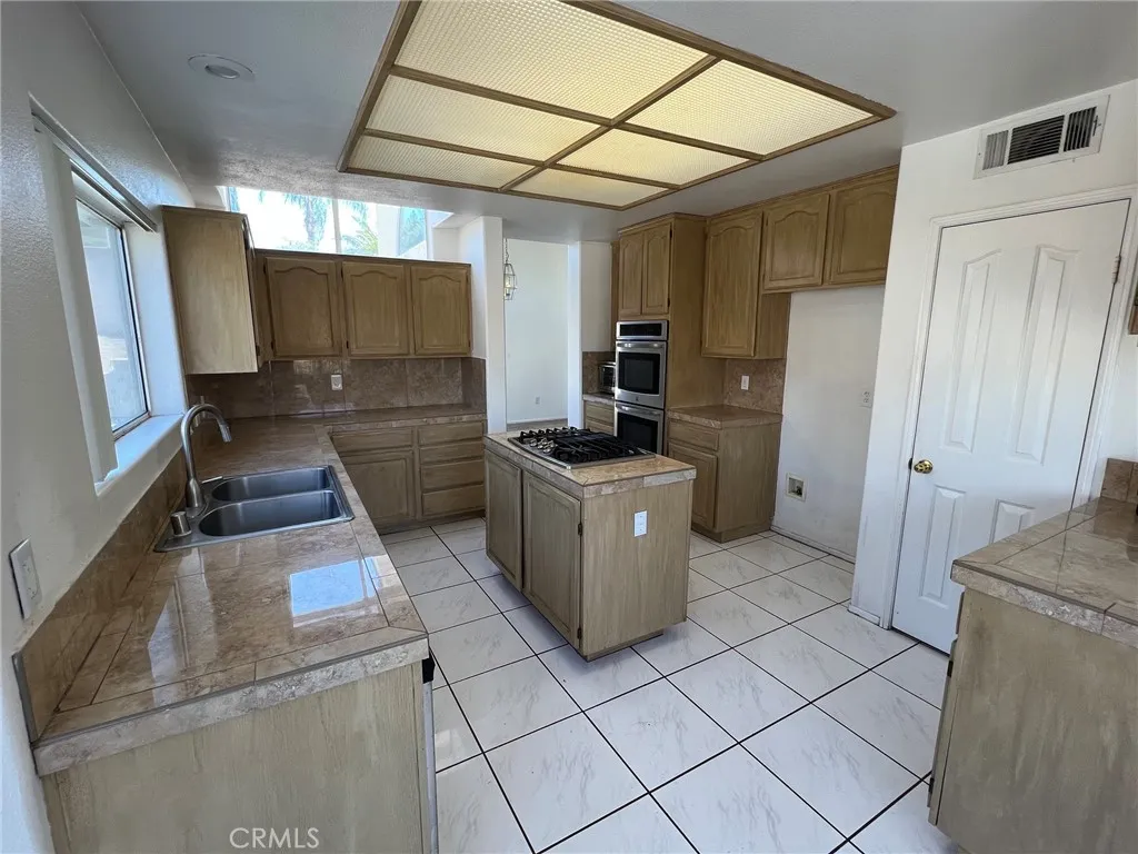 Additional image 27 of 5134 Calle Zafiro, Jurupa Valley, CA 92509