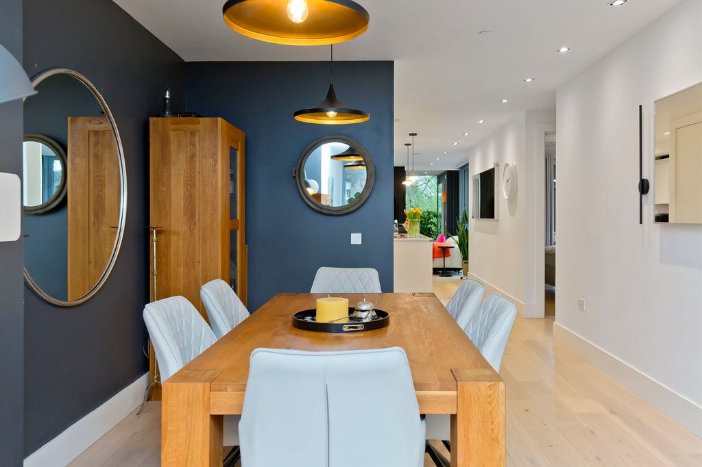 Additional image 6 of 3 bed flat for saleDonaldson Crescent, Wester Coates, Edinburgh EH12