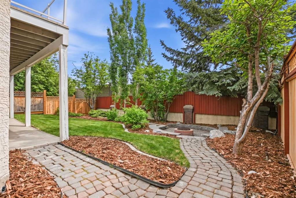 Additional image 3 of 7051 Christie Briar Manor SW, Calgary, AB, T3H2H5