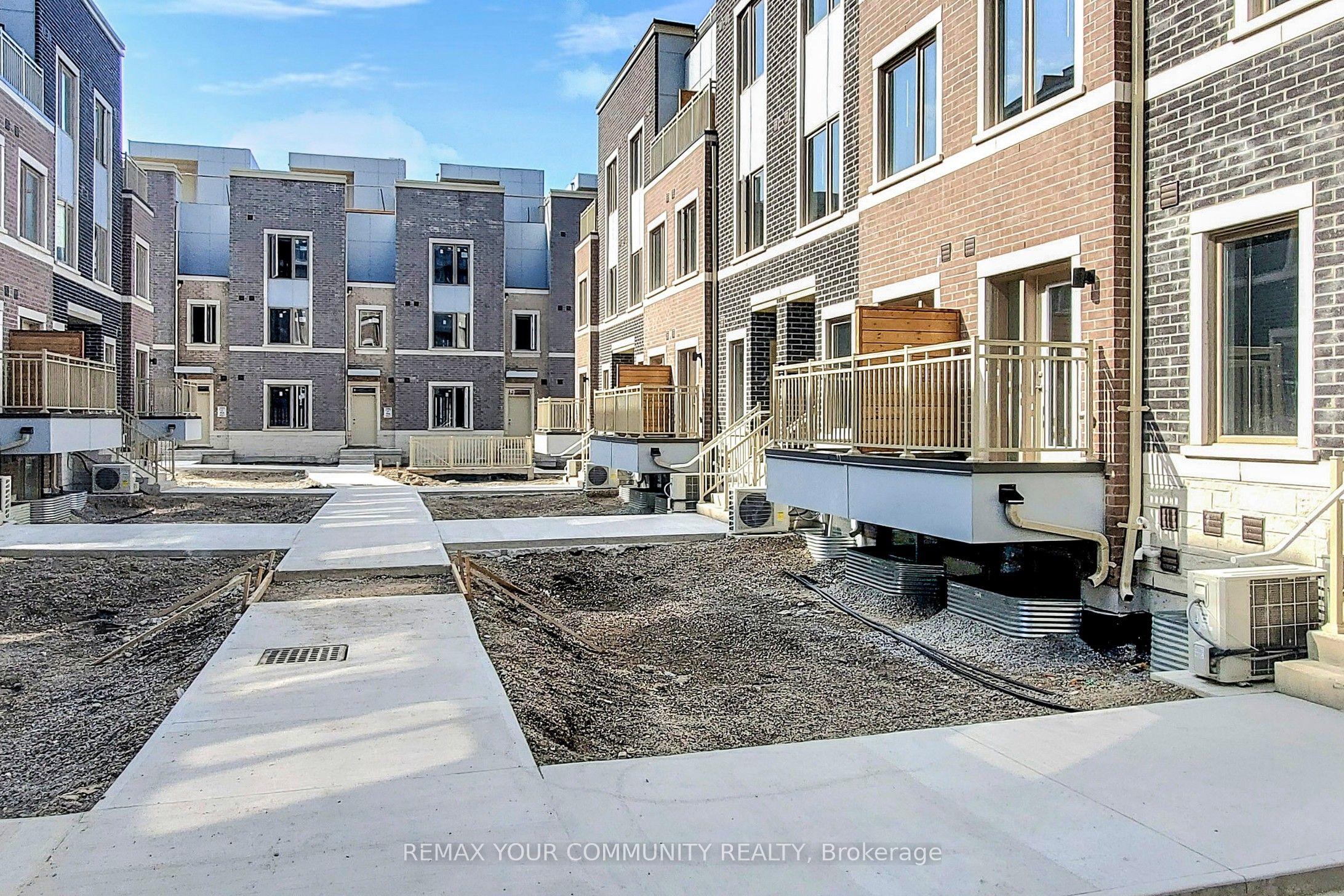 Additional image 2 of 20-11 Honeycrisp Crescent, Vaughan, ON, L4K 0N6