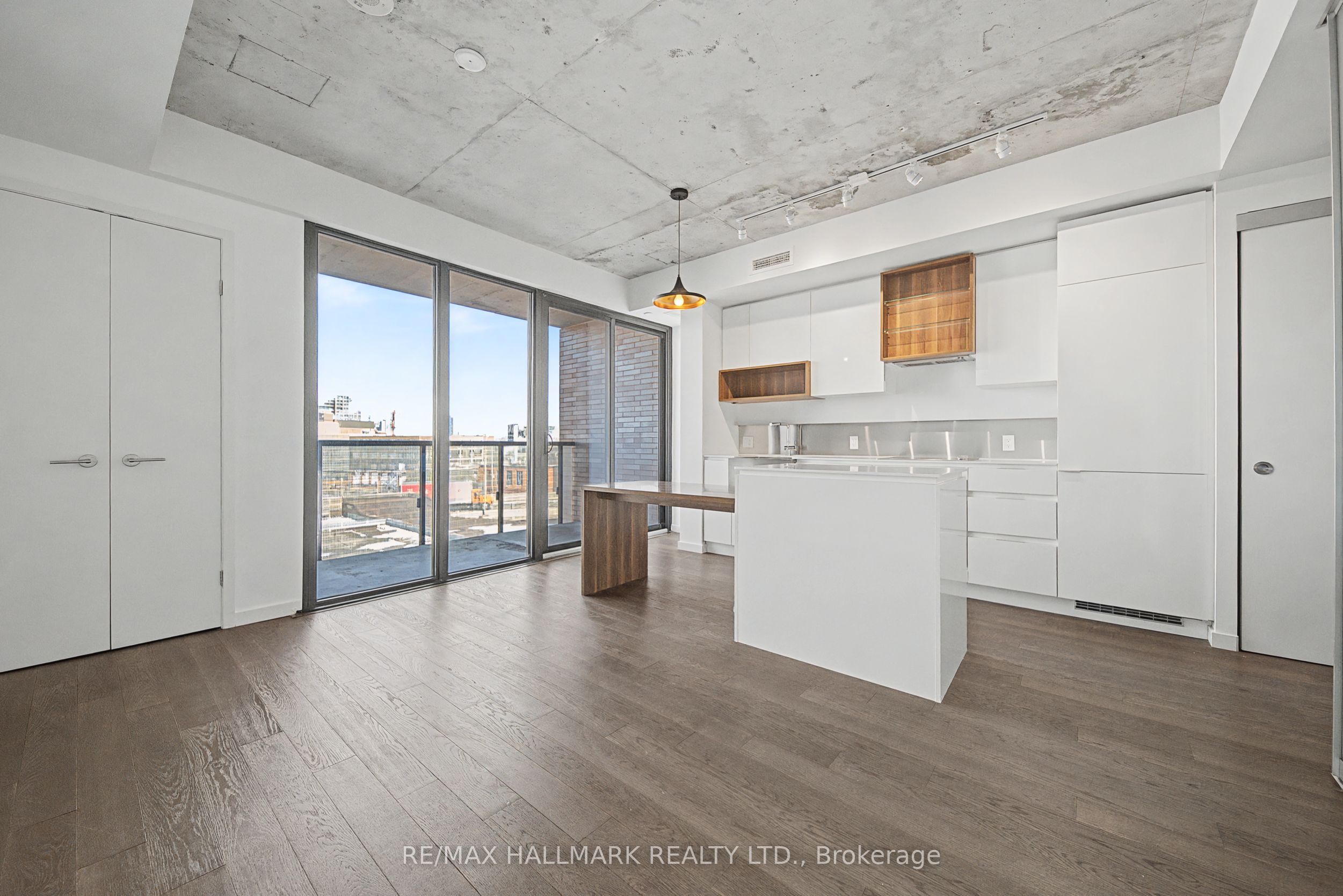Additional image 3 of 609-383 Sorauren Avenue, Toronto, ON, M6R 0A4