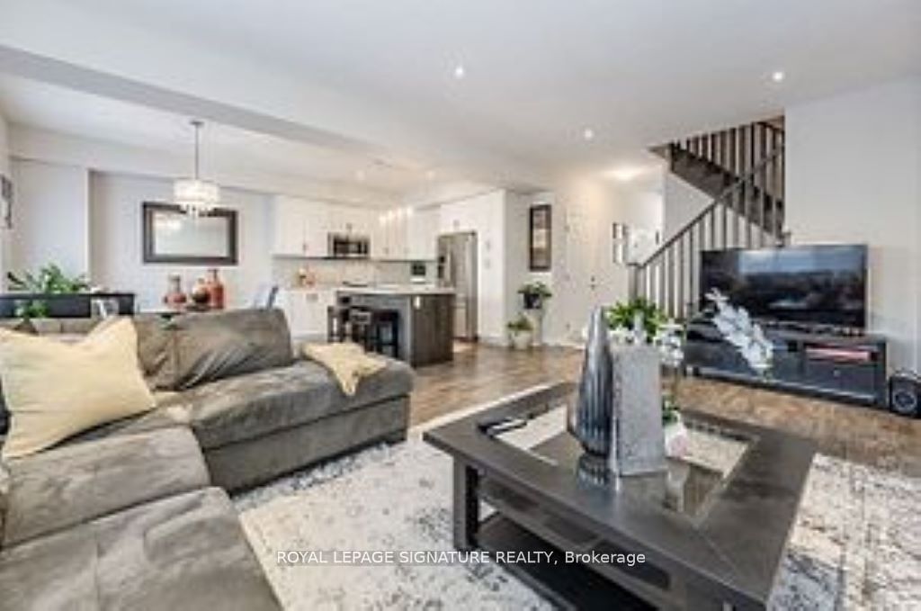 7-120 Vineberg Drive, Hamilton, ON, L8W 0B5 photo 3