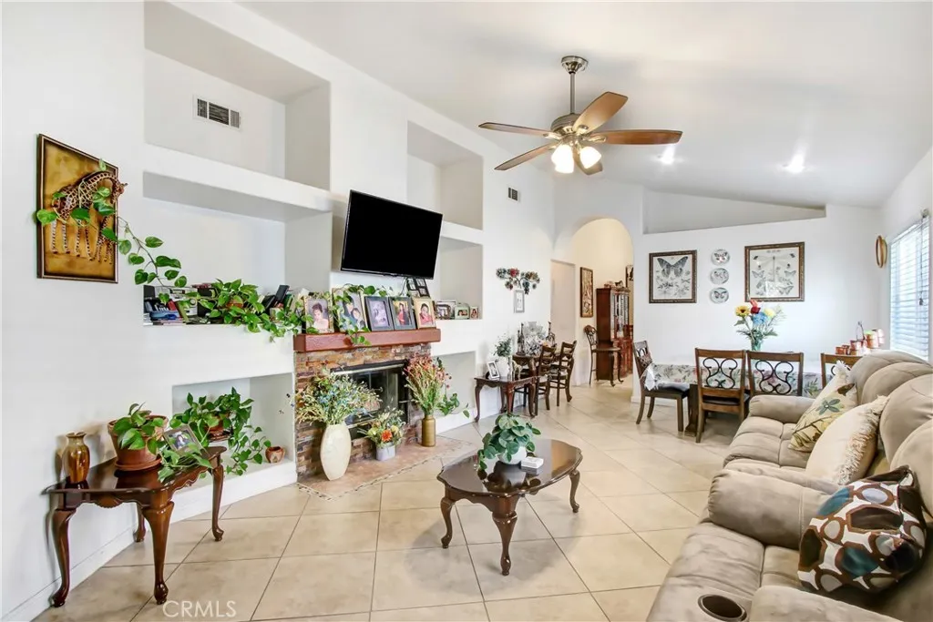 Additional image 2 of 2032 Whitman Dr, San Jacinto, CA 92583