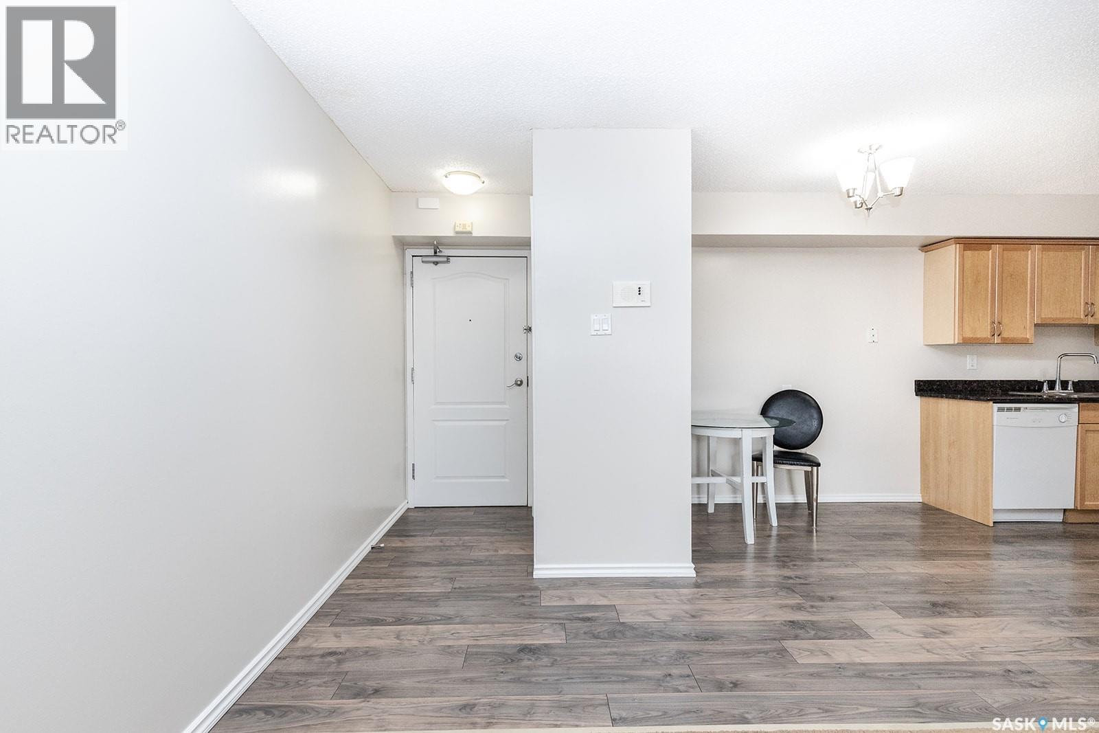 Additional image 3 of 102D2-1121 Mckercher Drive, Saskatoon, SK, S7H5B8