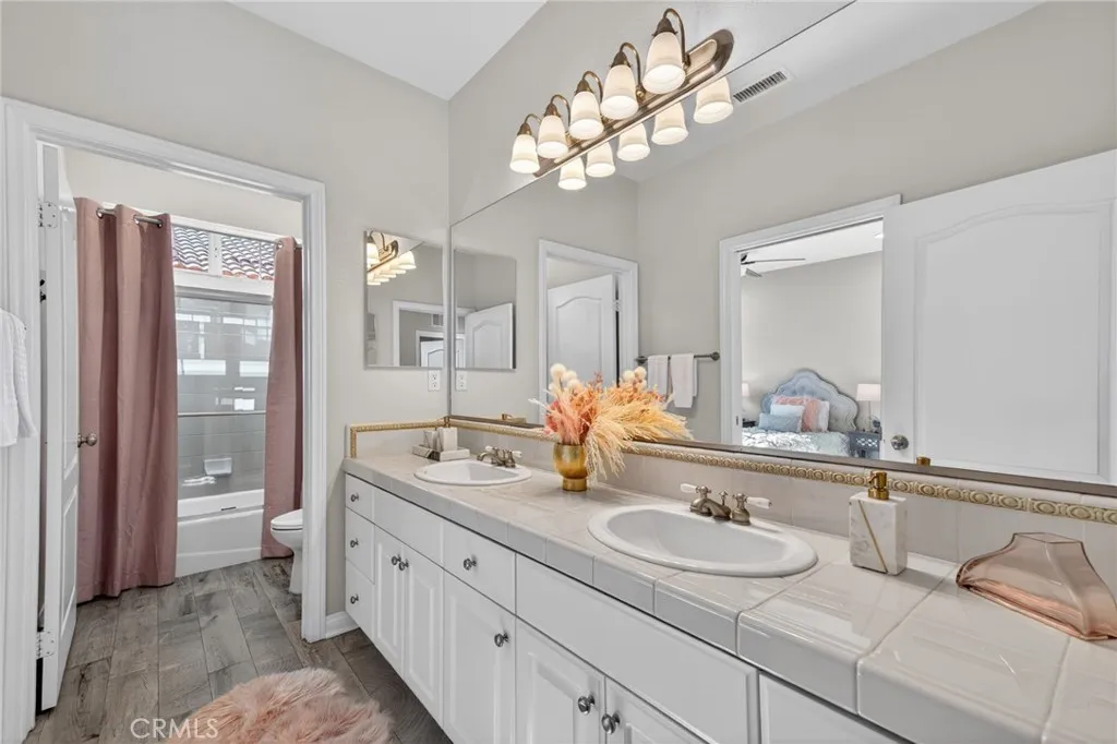 Additional image 119 of 20800 Campania Ln, Porter Ranch, CA 91326