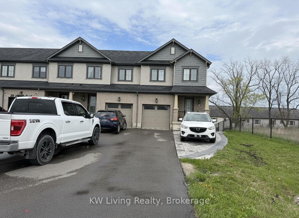 Upper-17 Allcroft Court, Hamilton, ON, L8J 0H7
