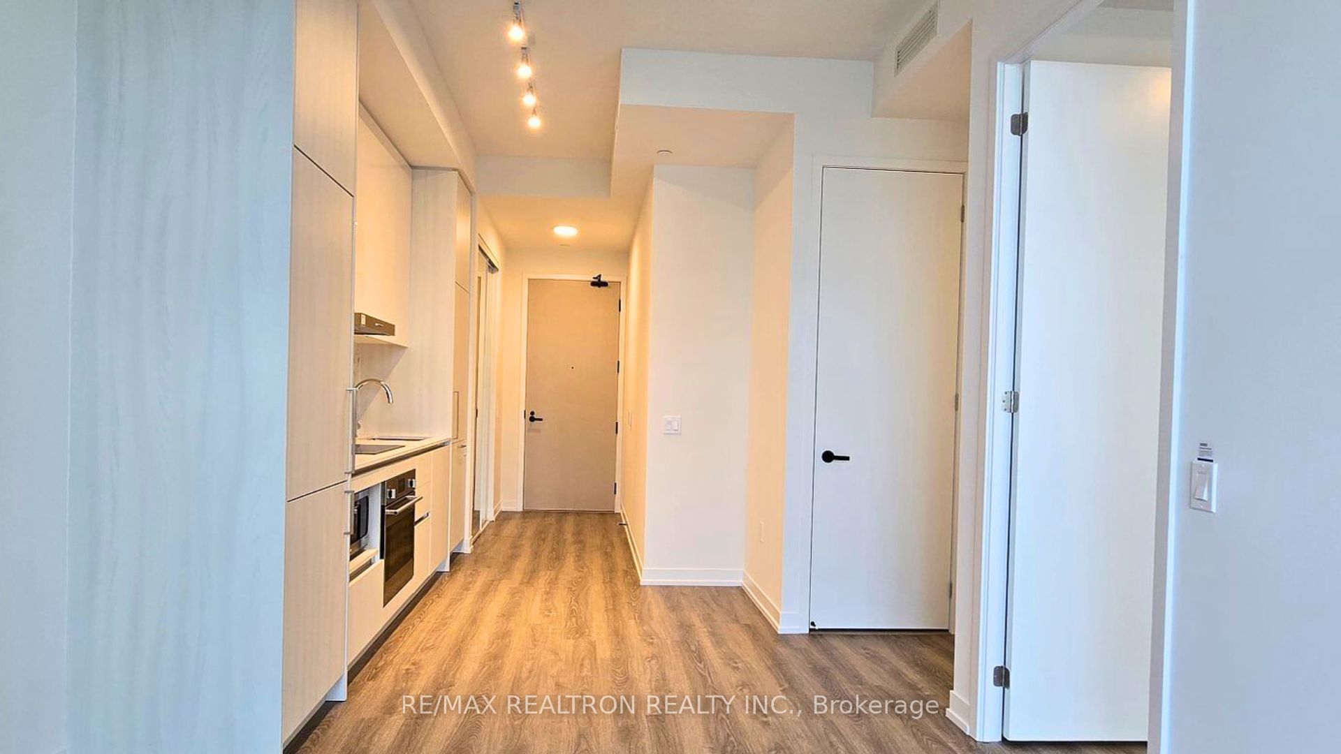 Additional image 2 of 4808-195 Commerce Street, Vaughan, ON, L4K 0P9