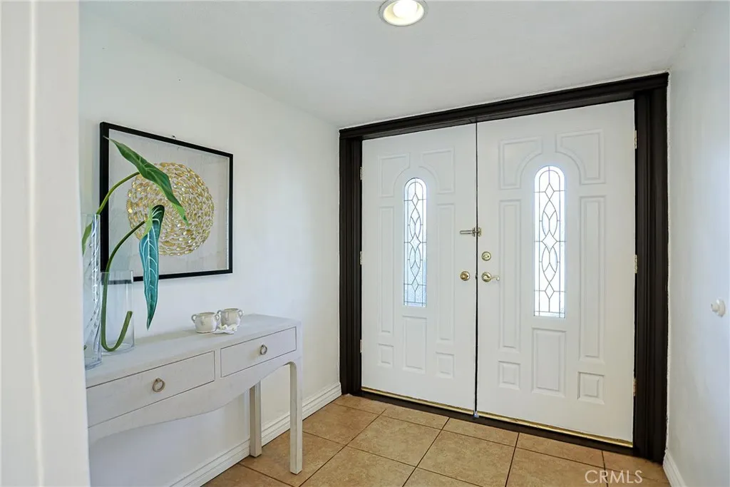 Additional image 5 of 990 S Siet Place, Anaheim, CA 92806
