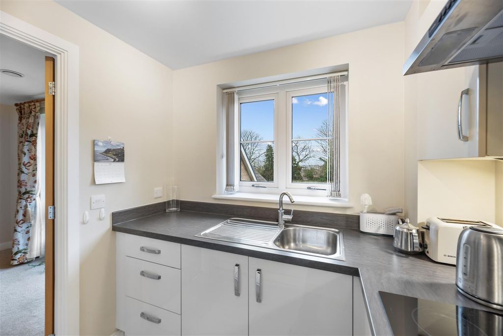 Additional image 11 of 2 bed flat for saleGower Road, Sketty, Swansea SA2