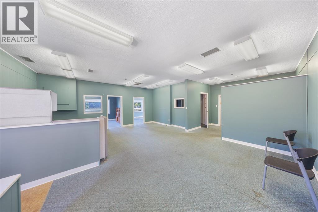 Additional image 3 of 2111-2109 London Line, Sarnia, ON, N7T7H2