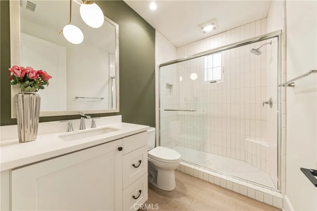 Additional image 21 of 135 Statura, Irvine, CA 92602