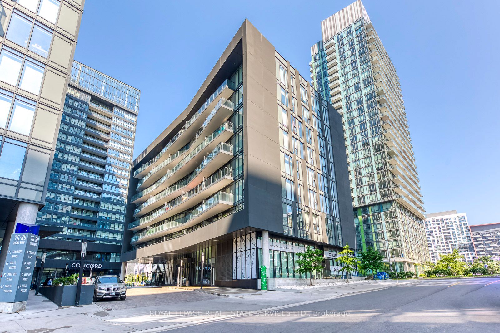 509-90 Queens Wharf Road, Toronto, ON, M5V 0J4