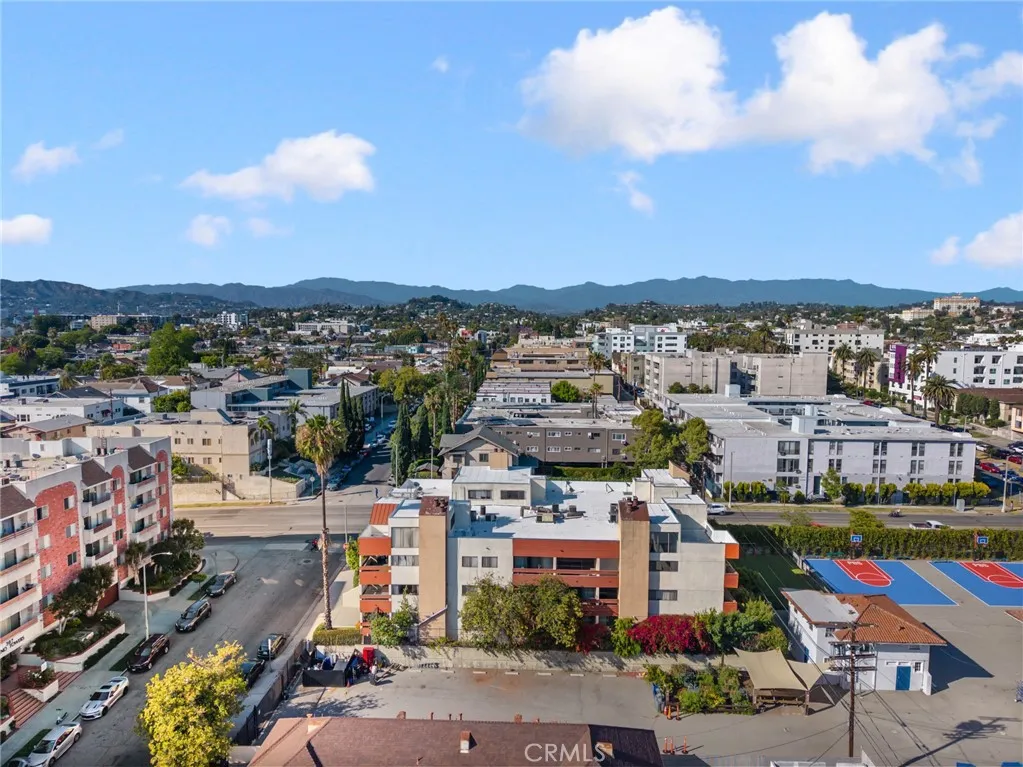 Additional image 101 of 300 S Reno Street Unit 303, Los Angeles, CA 90057