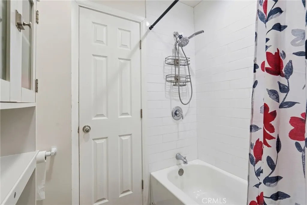 Additional image 57 of 1104 E 111th Drive, Los Angeles, CA 90059