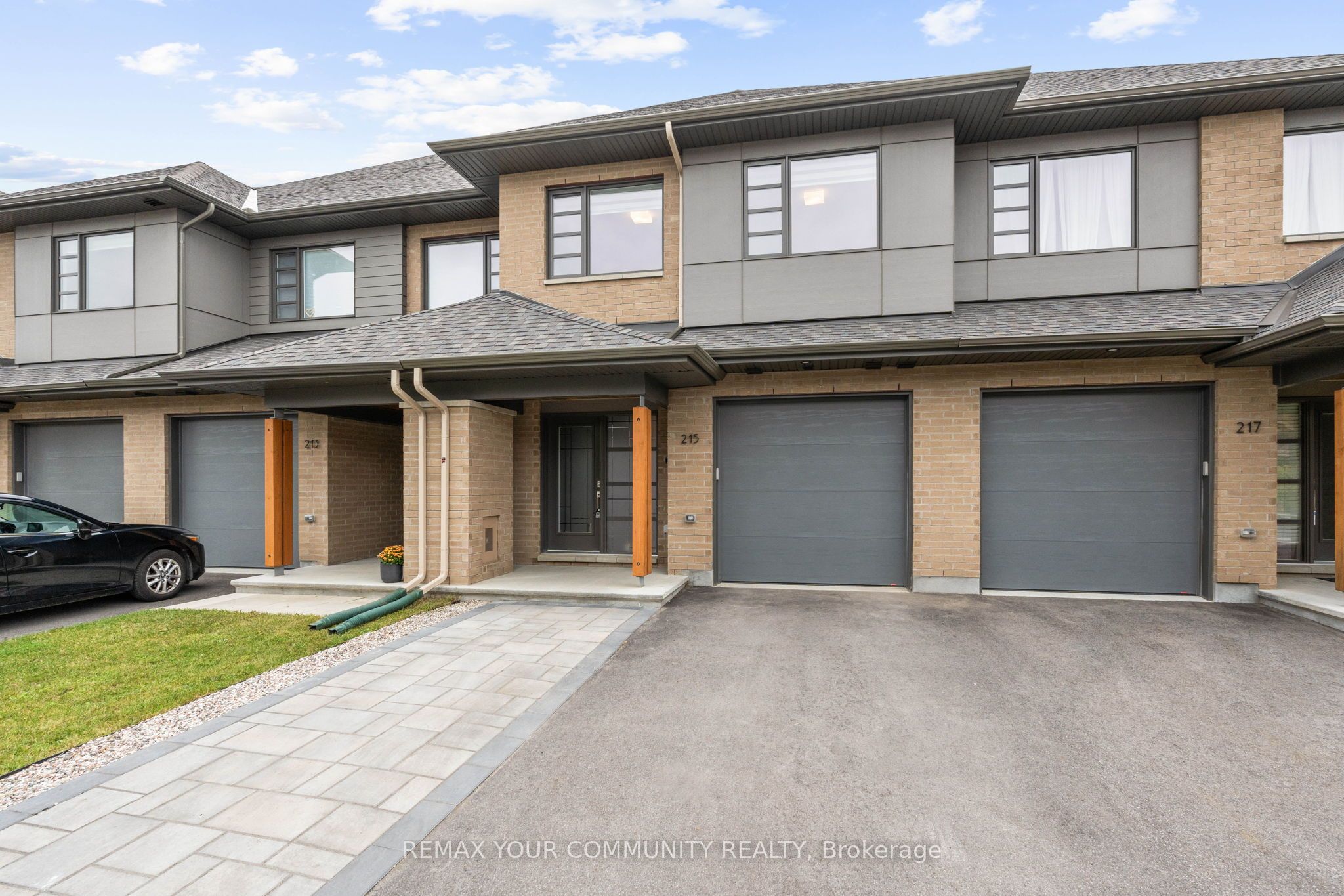 Additional image 2 of 215 Pisces Terrace, Ottawa, ON, K1T 0S8