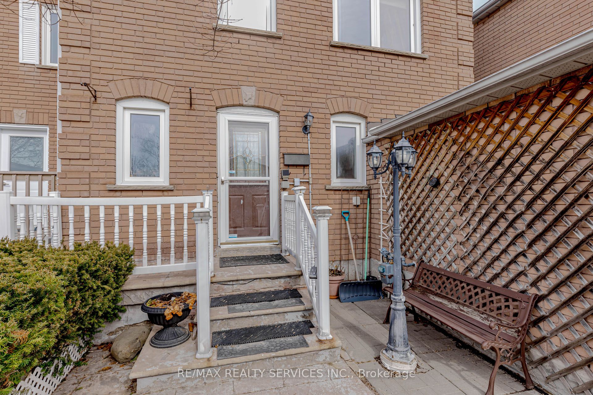 130 Cutters Crescent, Brampton, ON, L6Y 4J8 photo 3