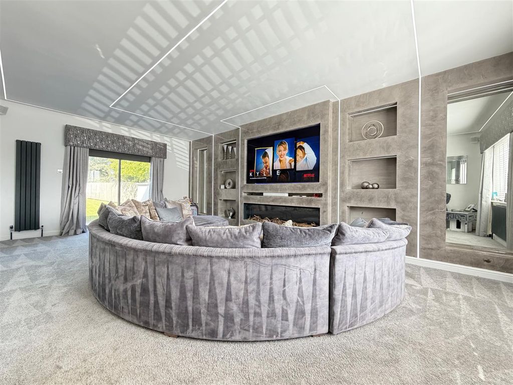 Additional image 3 of 5 bed detached house for saleGreenlees Road, Cambuslang, Glasgow G72